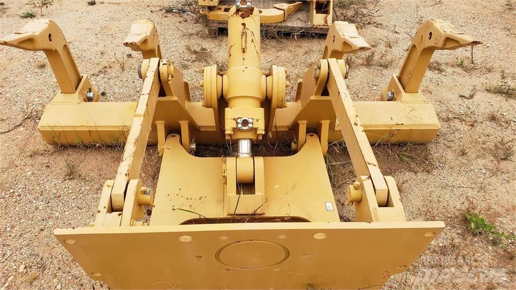  Ripper CAT D6D スカリファイヤ