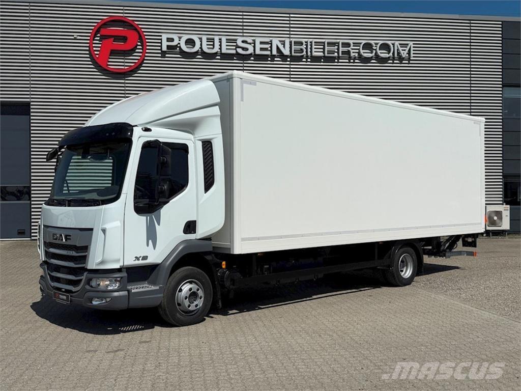 DAF XB230 med lift ボックスボディー、ウイング、箱車