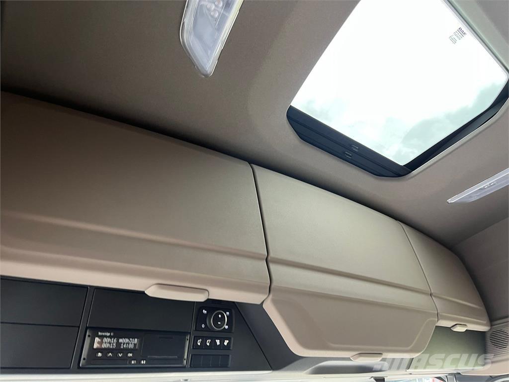 DAF XF480 FAS 6x2 ボックスボディー、ウイング、箱車