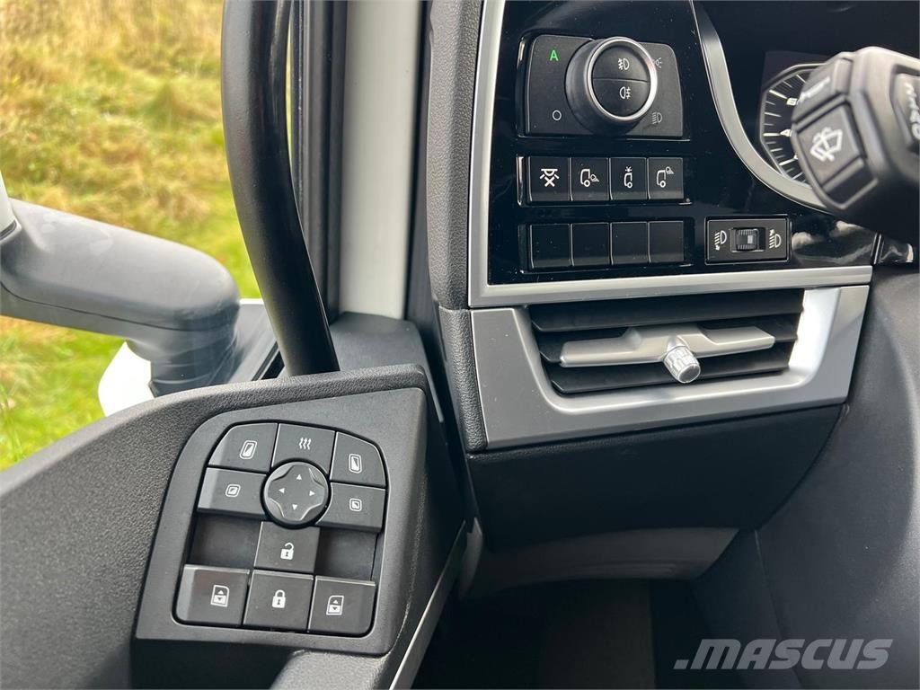 DAF XF530 FTS 6x2 中古トラクターヘッド | トレーラーヘッド