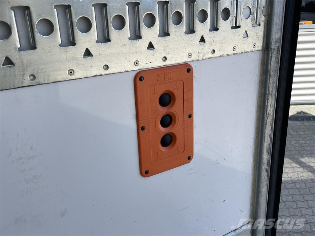 Renault D280 Premium ボックスボディー、ウイング、箱車