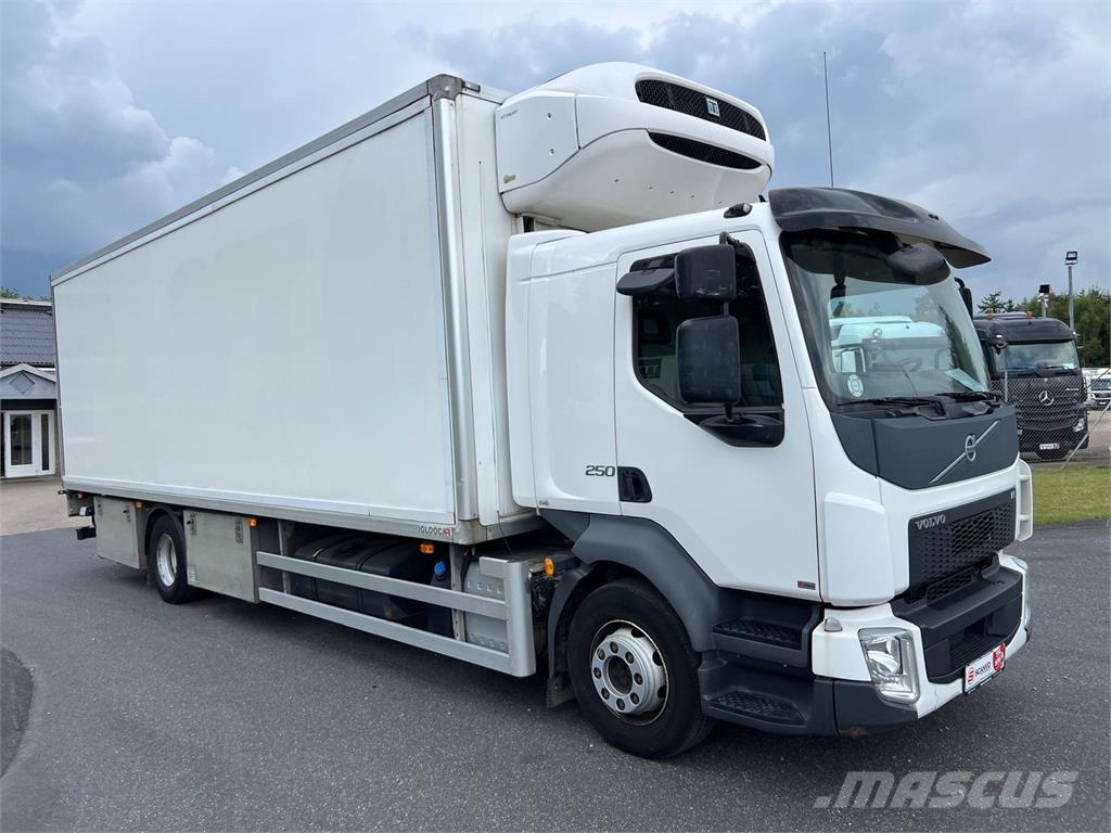 Volvo FL 250 16 ton 冷凍冷蔵車