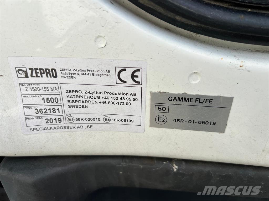 Volvo FL 250 16 ton ボックスボディー、ウイング、箱車