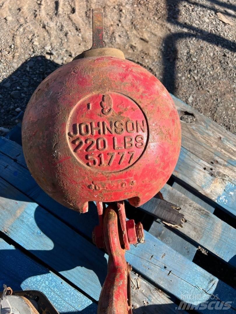 Johnson  クレーン部品と設備