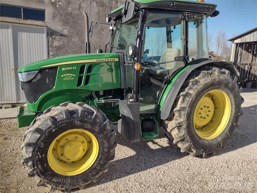 John Deere 5090 G トラクター
