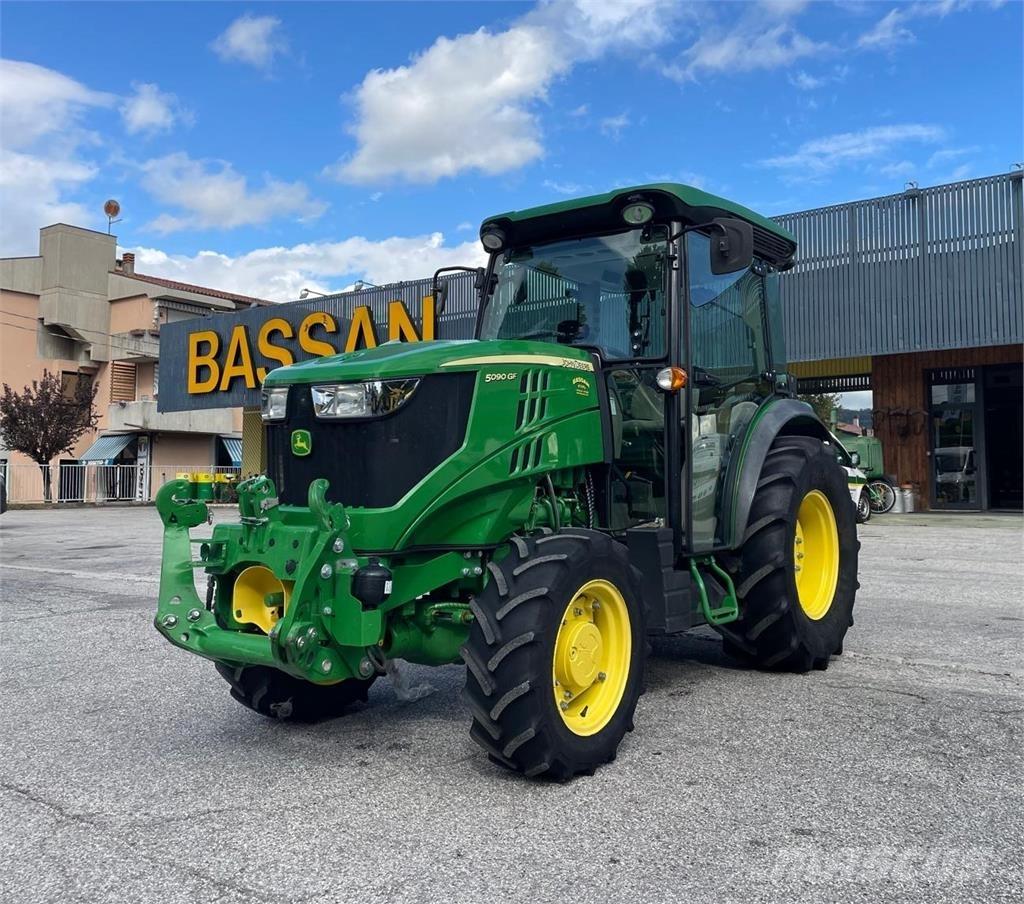 John Deere 5090 GF トラクター
