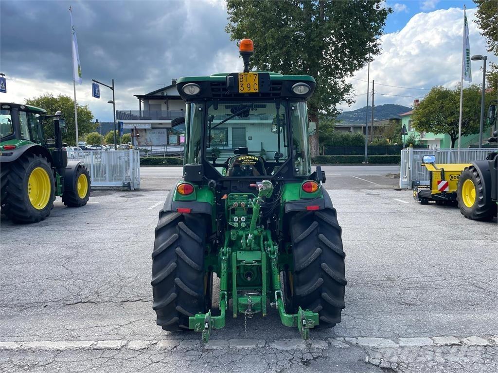 John Deere 5090 GF トラクター