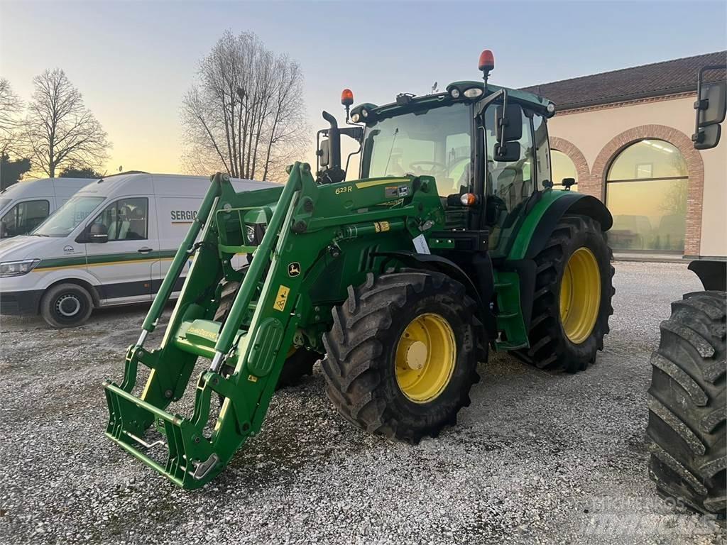 John Deere 6110 R トラクター