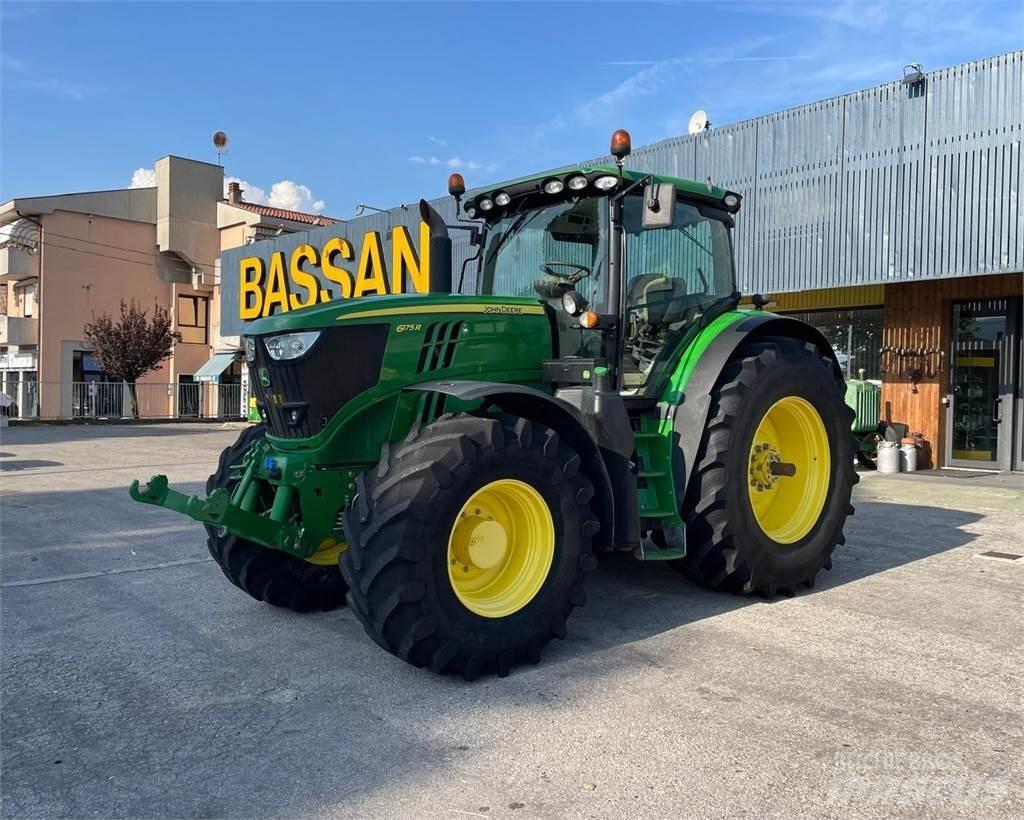 John Deere 6175 R トラクター