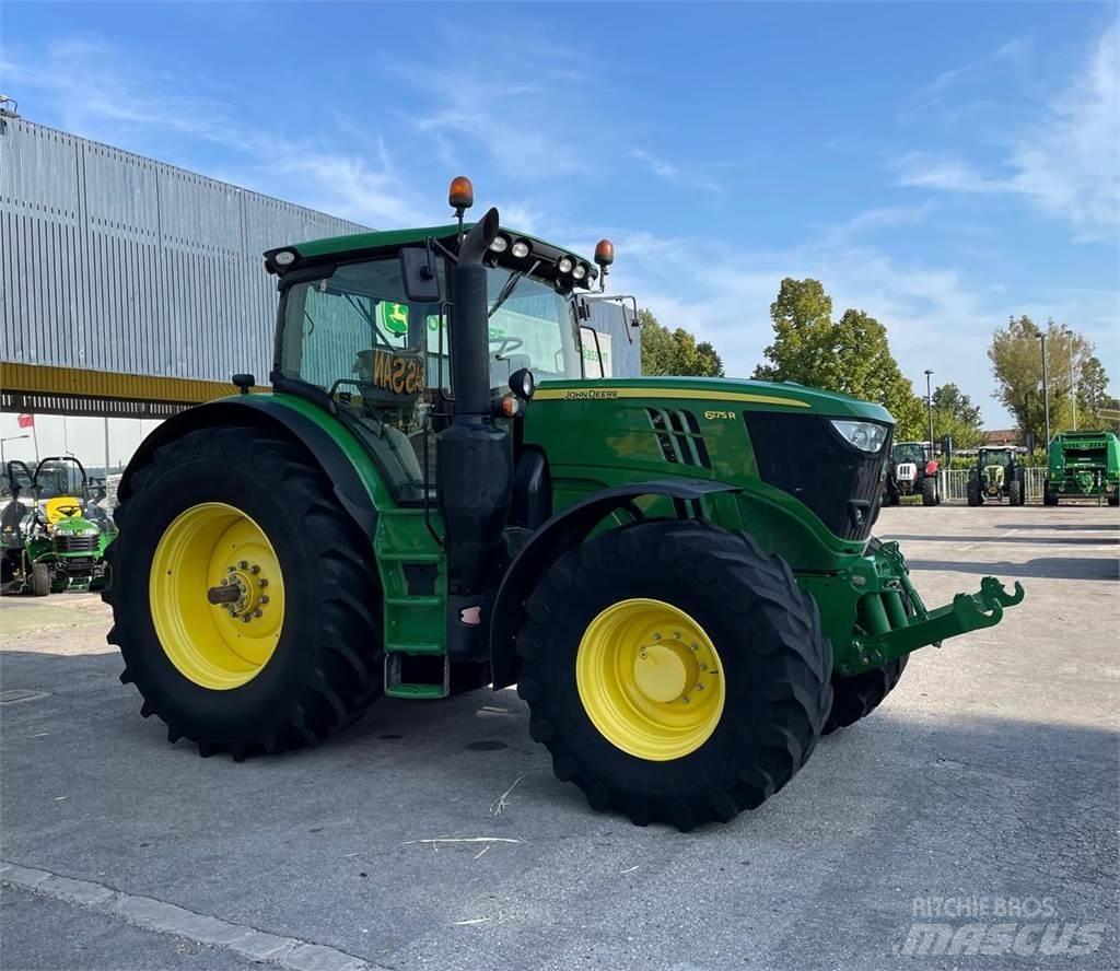 John Deere 6175 R トラクター