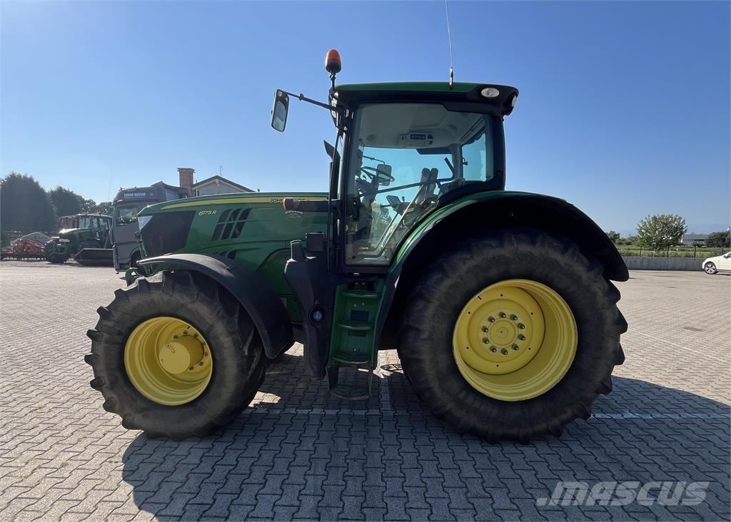 John Deere 6175 R トラクター