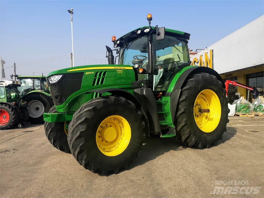 John Deere 6190 R トラクター