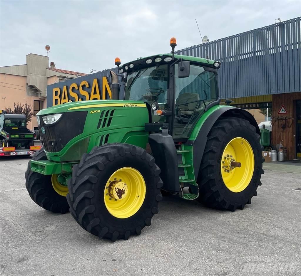 John Deere 6210 R トラクター