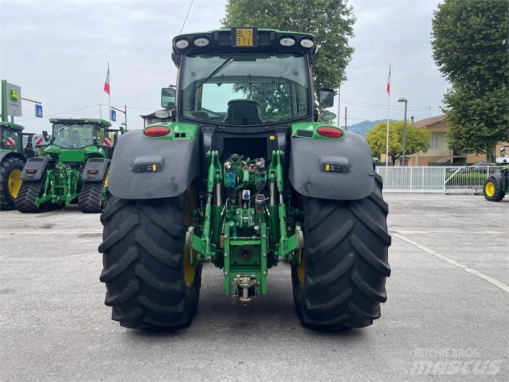 John Deere 6210 R トラクター