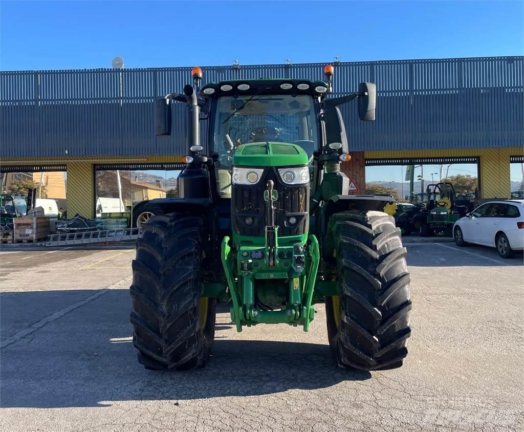 John Deere 6250 R トラクター