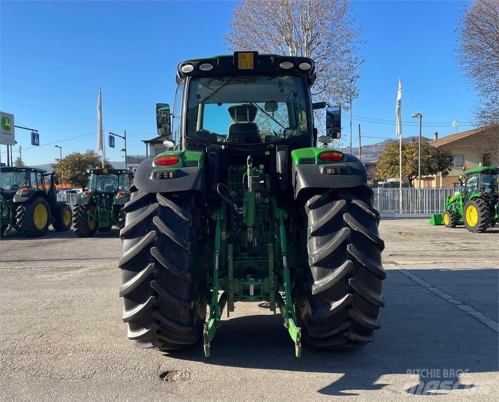 John Deere 6250 R トラクター