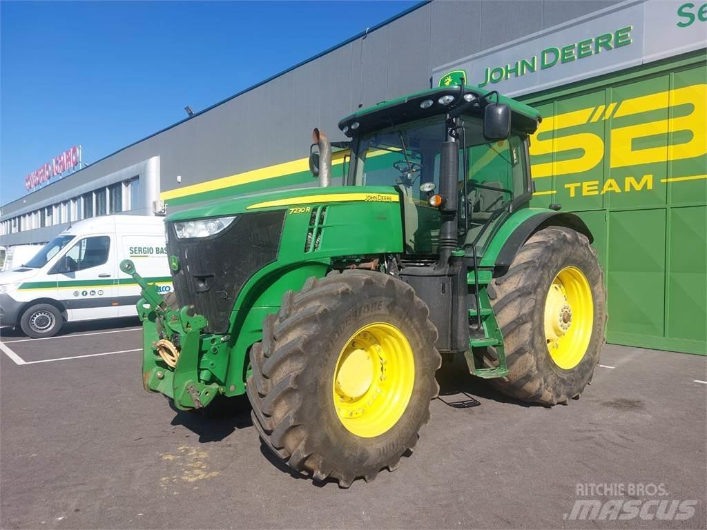 John Deere 7230 R トラクター