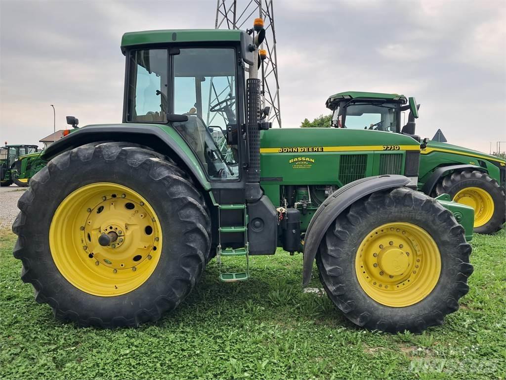 John Deere 7710 トラクター