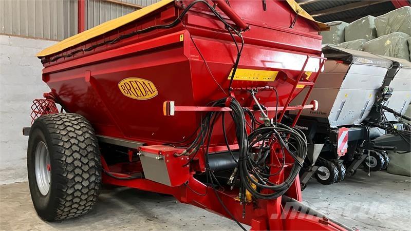 Bredal K85 ミネラル散布機