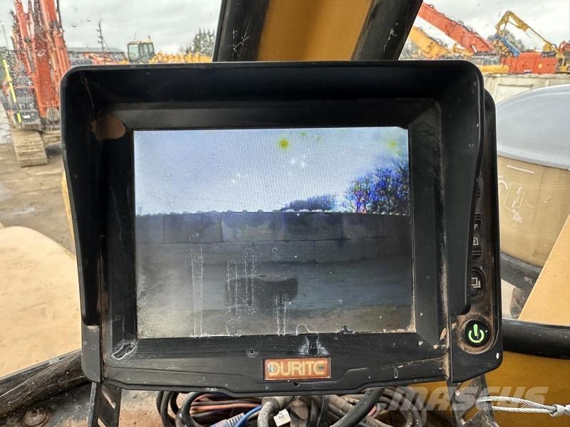 Bell B30C アーティキュレート式ダンプトラック