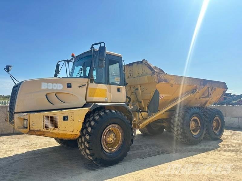 Bell B30D アーティキュレート式ダンプトラック