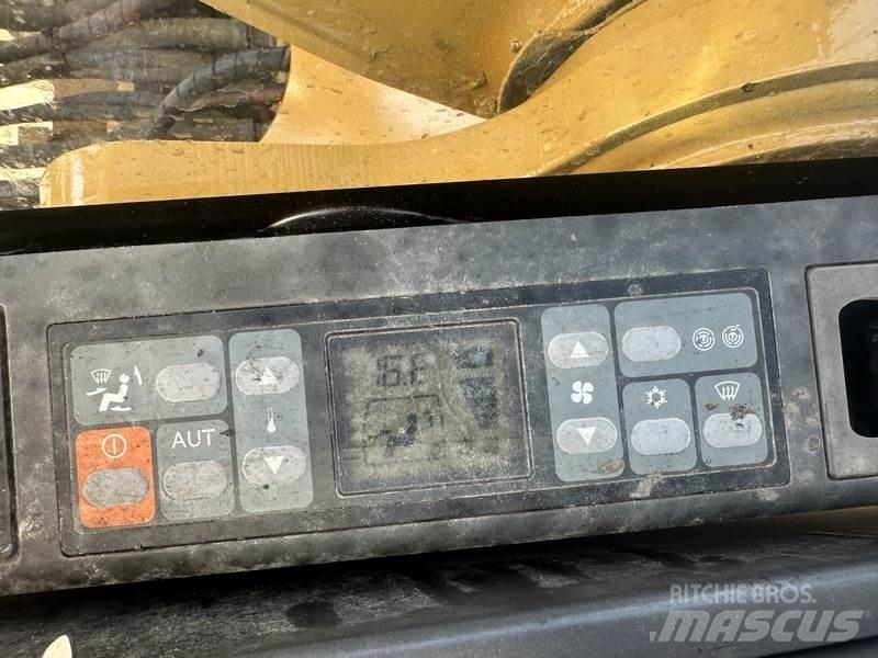 CAT 320 大型油圧ショベル12t以上（パワーショベル・ユンボ）