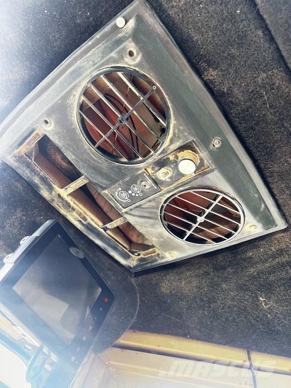 CAT D6M ブルドーザー