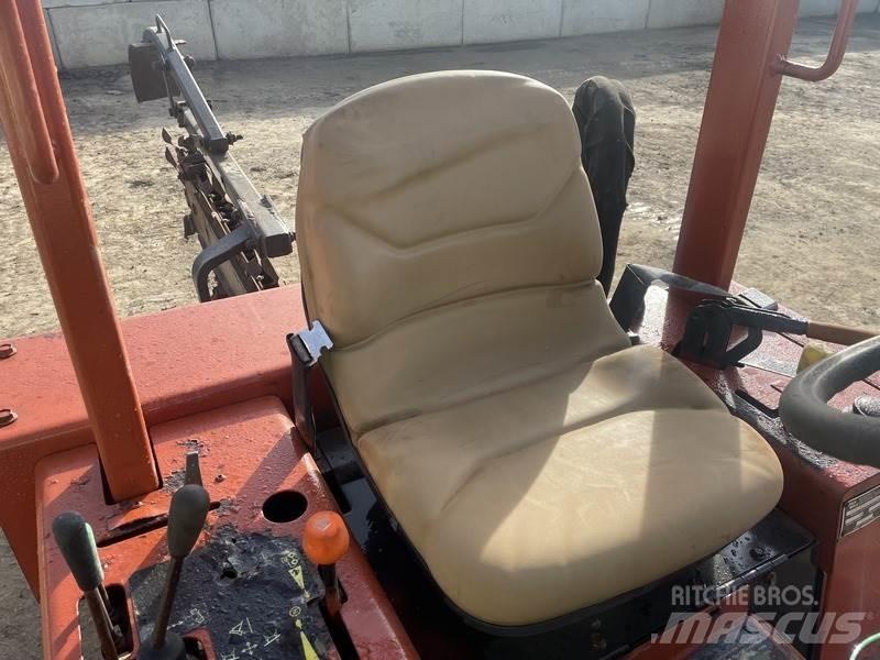 Ditch Witch RT 40 農業機械 -　その他