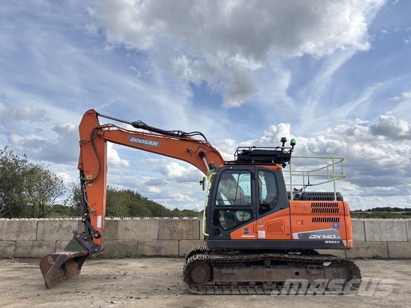 Doosan DX140LC-5 大型油圧ショベル12t以上（パワーショベル・ユンボ）