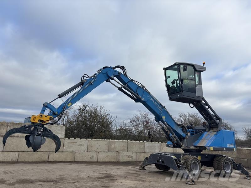 Fuchs MHL320 廃棄物／工業産廃処理機