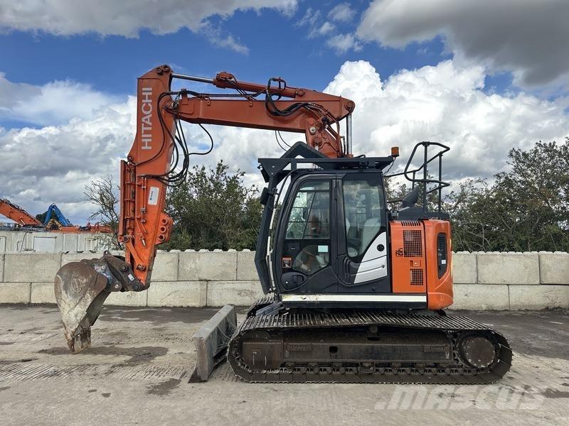 Hitachi ZX135 解体油圧ショベル