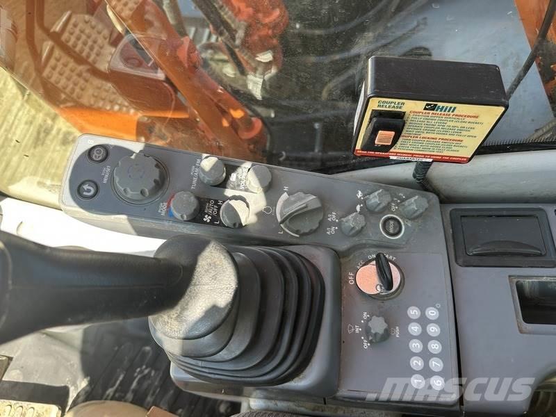 Hitachi ZX210LC-6 大型油圧ショベル12t以上（パワーショベル・ユンボ）
