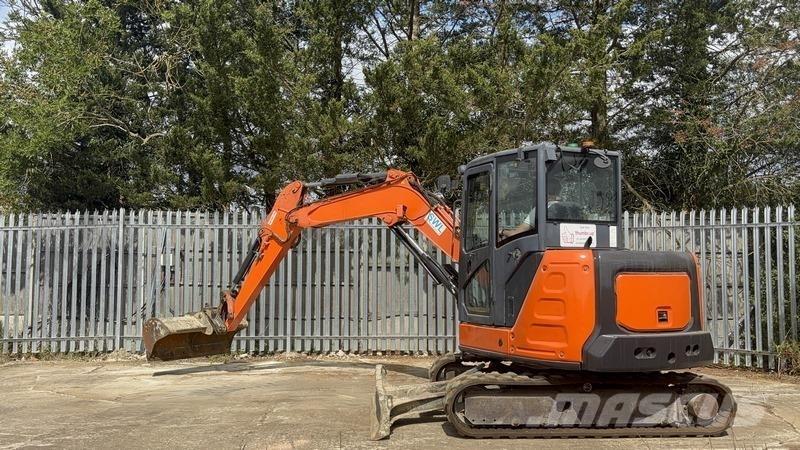 Hitachi ZX65 中型油圧ショベル 7ｔ-12ｔ（ユンボ・パワーショベル・バックホー）