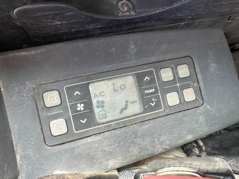 Hyundai HX130LCR 大型油圧ショベル12t以上（パワーショベル・ユンボ）
