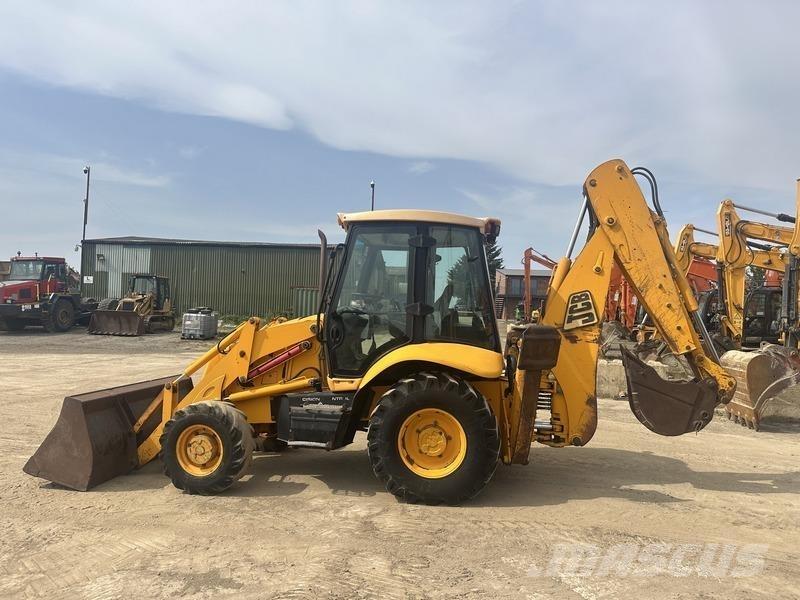 JCB 3CX バックホーローダー