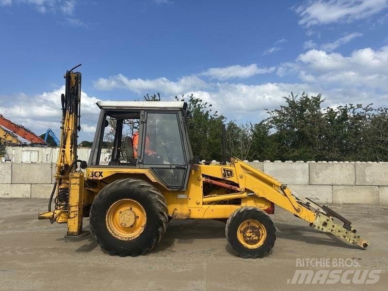 JCB 3CX Sitemaster バックホーローダー
