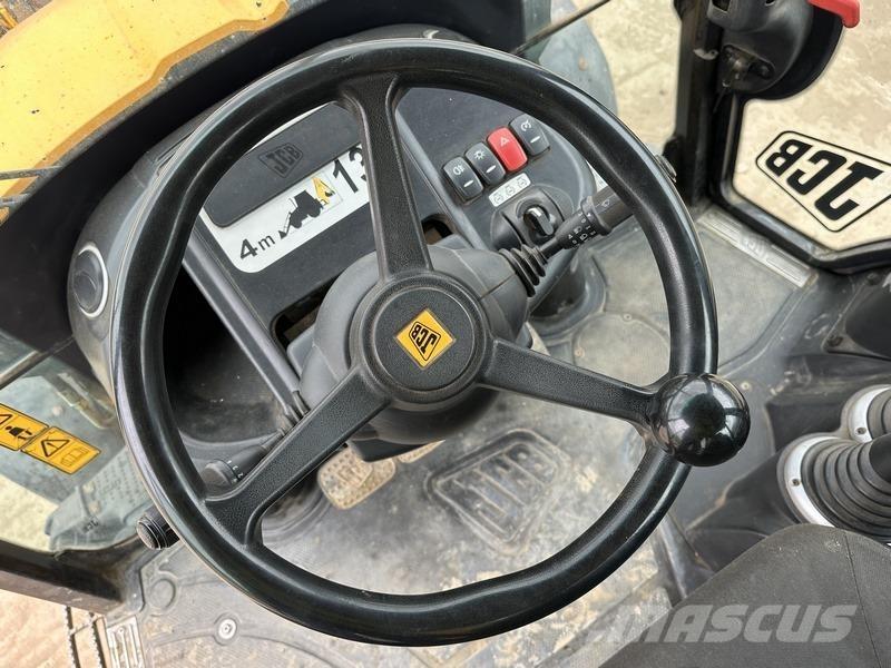 JCB 3CX Sitemaster バックホーローダー
