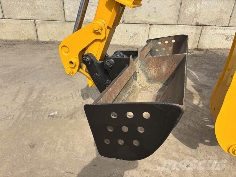 JCB 4CX Sitemaster バックホーローダー