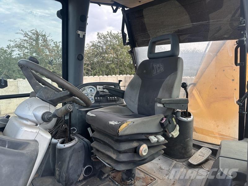 JCB 4CX Sitemaster バックホーローダー