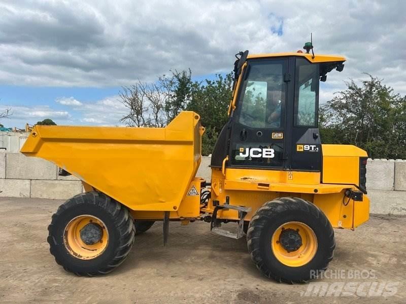JCB 9T FT サイト　ダンプ