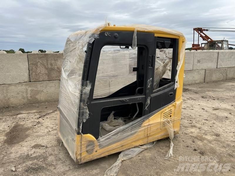Komatsu PC130-8 建設機械 -　その他