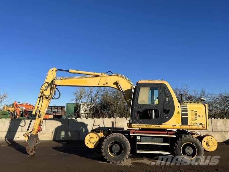 Komatsu PW130-6 ホイール式油圧ショベル（パワーショベル・ユンボ・バックホー）