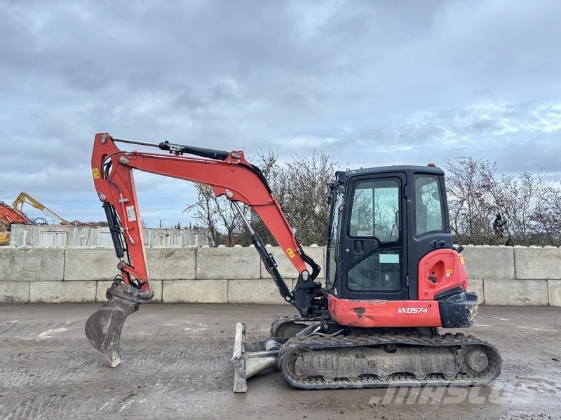 Kubota KX057-4 中型油圧ショベル 7ｔ-12ｔ（ユンボ・パワーショベル・バックホー）