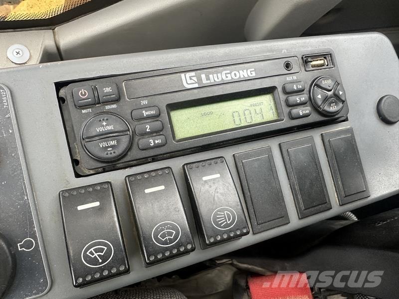 LiuGong CLG922 大型油圧ショベル12t以上（パワーショベル・ユンボ）