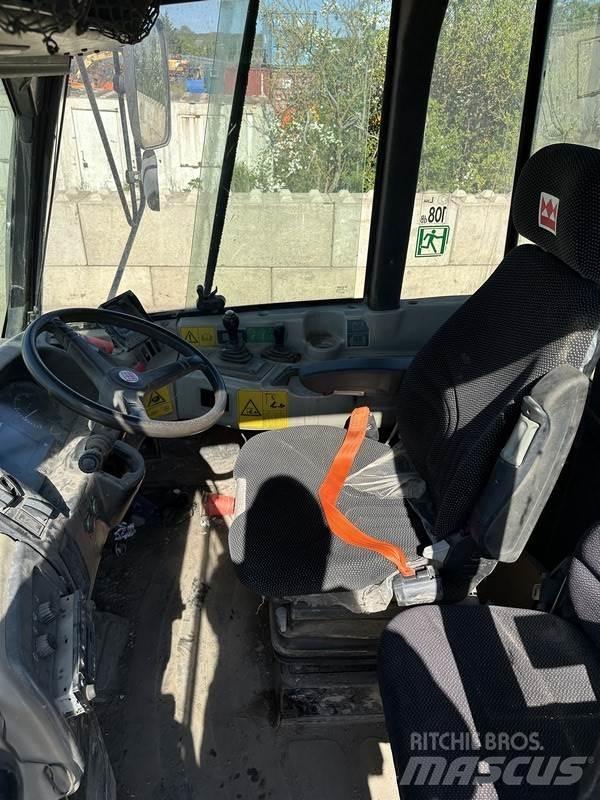 Terex TA270 アーティキュレート式ダンプトラック