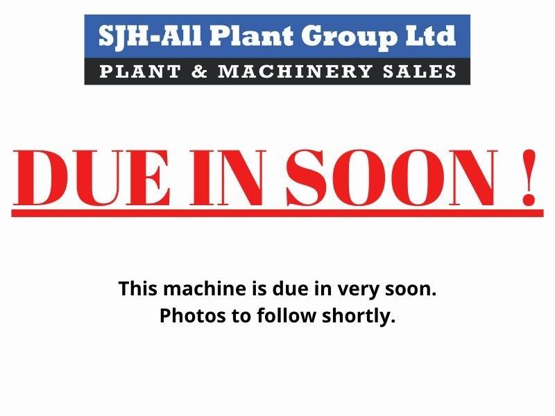 Thwaites 6 Ton Swivel サイト　ダンプ