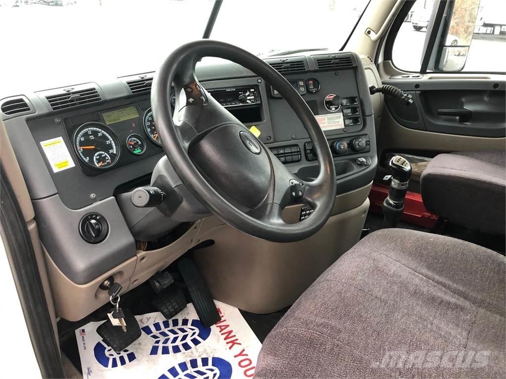 Freightliner Cascadia 中古トラクターヘッド | トレーラーヘッド