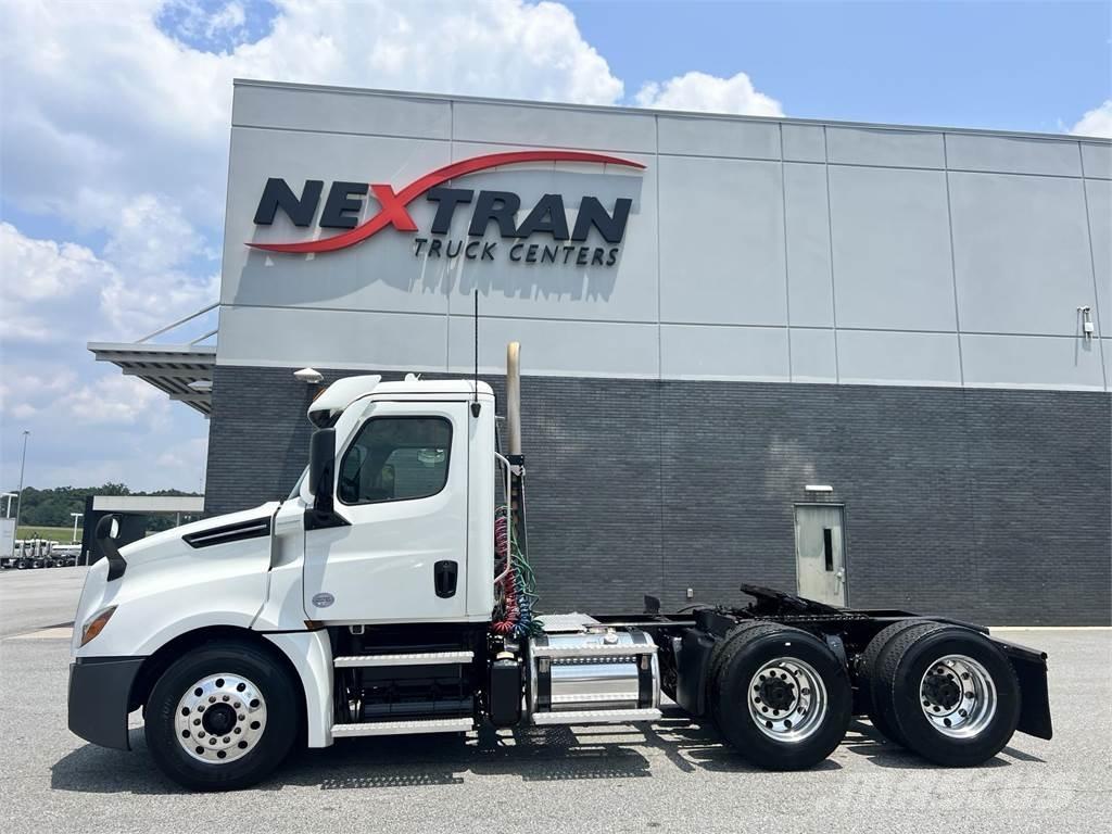 Freightliner Cascadia 中古トラクターヘッド | トレーラーヘッド