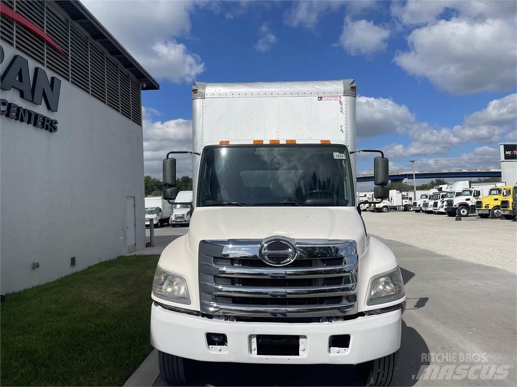 Hino 268 ボックスボディー、ウイング、箱車