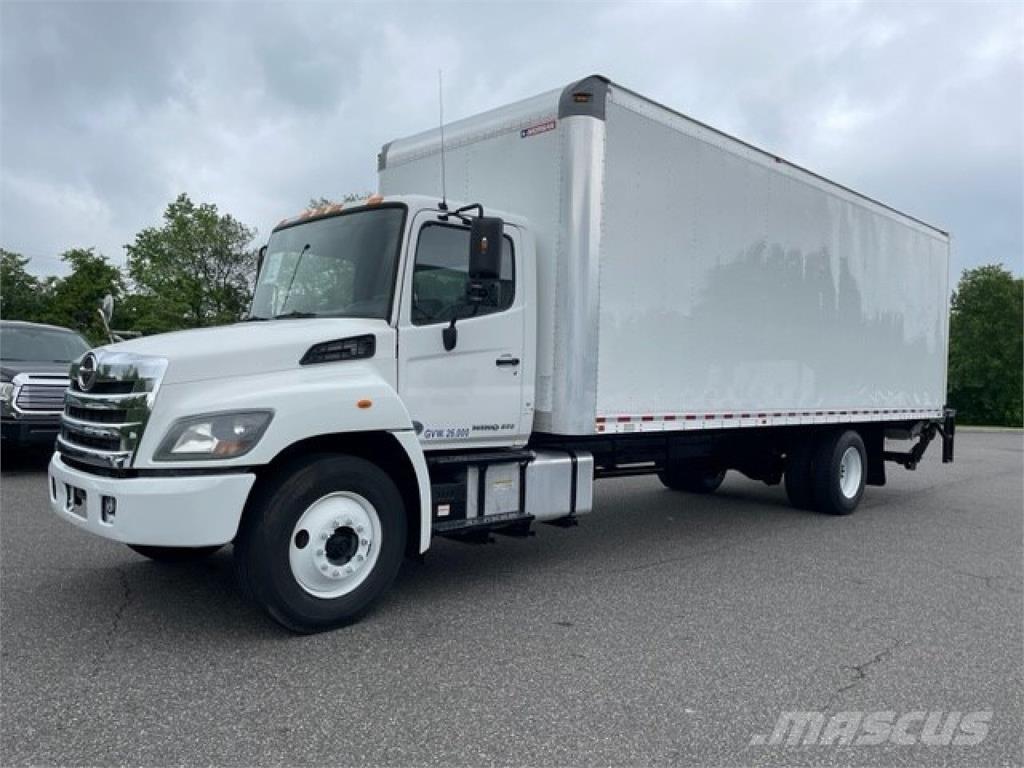 Hino 268A ボックスボディー、ウイング、箱車